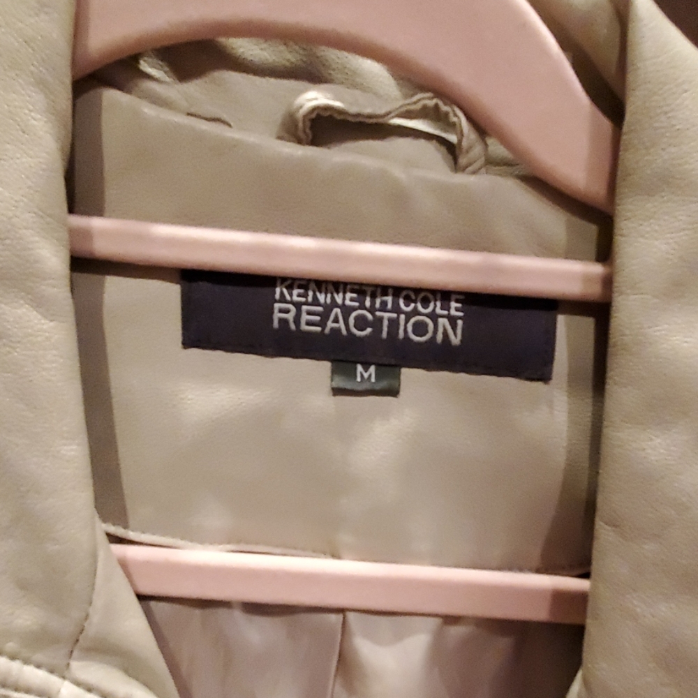 Jacket - Picture 3 of 4
